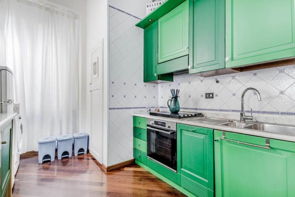 Elegance And Comfort In The Heart Of Romecoppede Appartamento